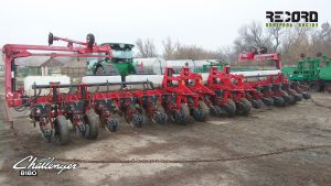 Challenger, 8180, Датчики высева, представлен Датчик висіву John Deere. 7000, KINZE, 3000, Great Plains PD 8070, СПМ , Gerardi, G-208 та подібні, датчик высева, посев, сигнализация на сеялку, контроль высева купить украина, система высева, рекорд, монада, агросеа, record, monada, трак, контроль висіву, сівалка, датчик висіву, gps, джпс, монтаж, установка, двойники, пропуски